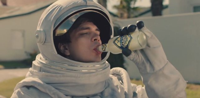 Гнойный снялся в рекламе алкогольного напитка «Garage», а Face — в рекламе МТС