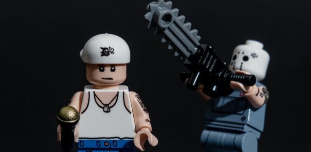 ​Eminem в виде фигурки LEGO и другие предметы в коллекции к 20-летию альбома «The Slim Shady LP»