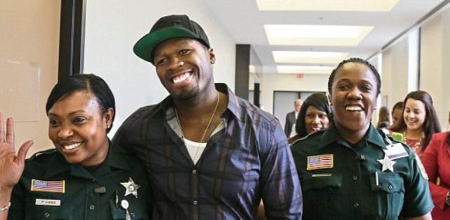 ​«Они используют это против вас»: 50 Cent призвал рэперов осторожнее читать о преступлениях в песнях