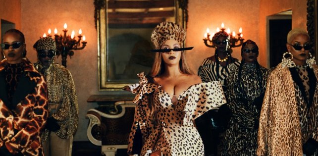 ​Beyoncé выпустила впечатляющий визуальный альбом «Black Is King» на сервисе Disney+