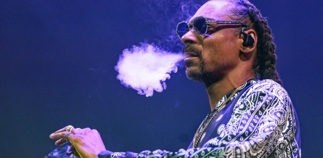 Snoop Dogg бросает курить