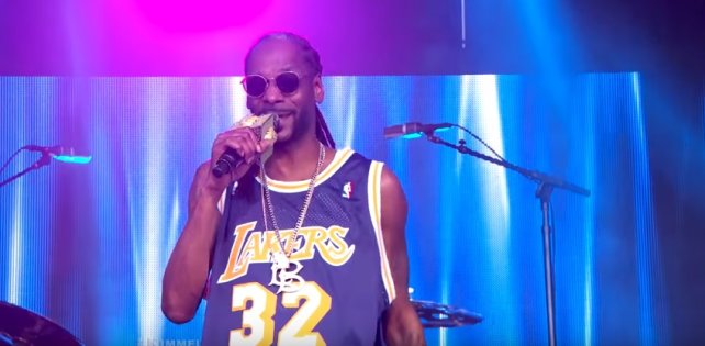 Snoop Dogg исполнил живьем 2 новых песни на шоу Джимми Киммела 