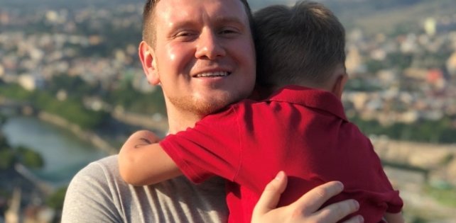 ​Жена хочет отнять ребенка у Саши rAP (ВУТОНН). Он пытается спасти сына от «Свидетелей Иеговы»