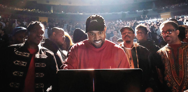 ​Канье Уэст может стать постановщиком премии Pornhub. По слухам, сейчас ведутся переговоры