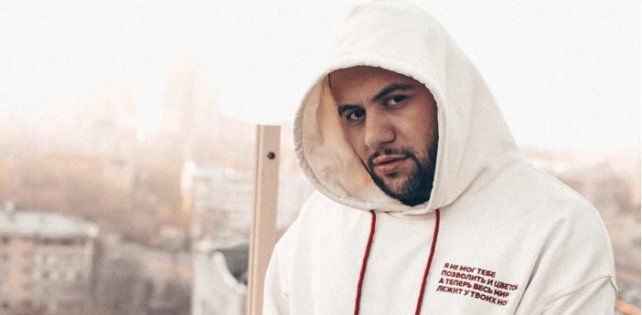 Пока русский рэпер выступал на сцене, воры вынесли из его дома почти 5 миллионов