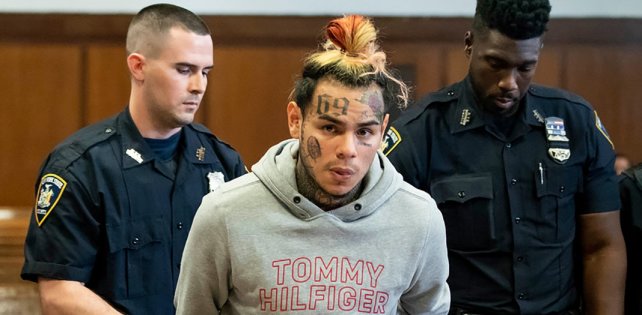 ​Менеджер 6ix9ine назвал его «неблагодарной крысой» и признал вину, рискуя получить 50 лет тюрьмы