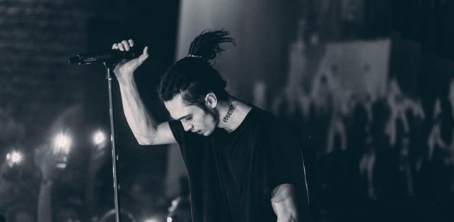 ​GONE.Fludd выступил в библиотеке и прочёл «Манифест уличного поэта современности» Грюндика