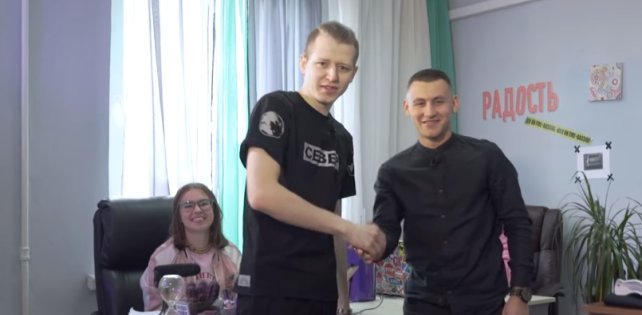 ​Как зарабатывает «самый крупный музыкальный канал», благодаря которому все узнали о «Black Bacardi» и других хитах