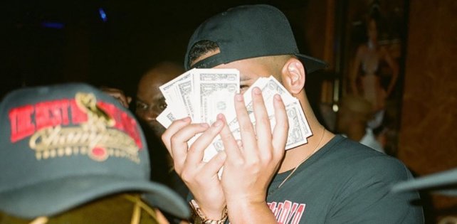 ​Drake сравнялся с The Beatles по количеству хитов в Топ-10 чарта Billboard