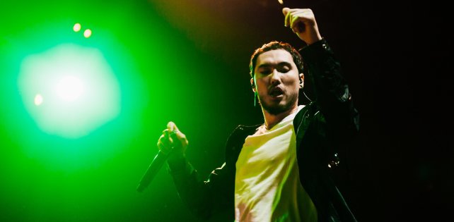 Скриптонит выпустил новую версию своего старого трека «Локоны»