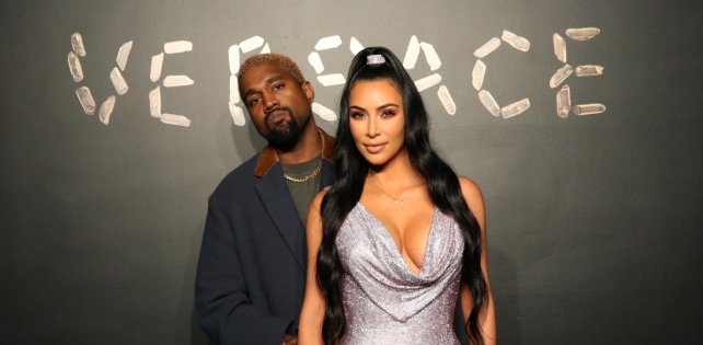 ​Ким Кардашьян показала треклист нового альбома Канье Уэста «Jesus Is King»