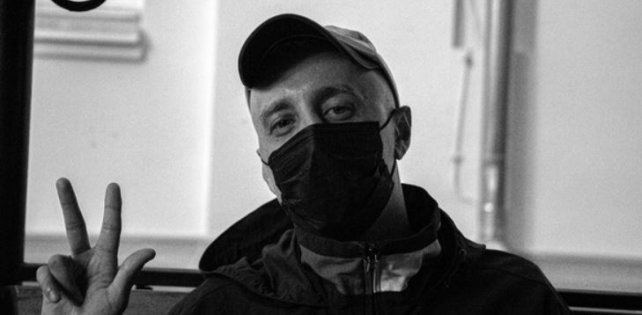 «Это самый искренний мой релиз»: борющийся с раком Саша Скул выпустил альбом