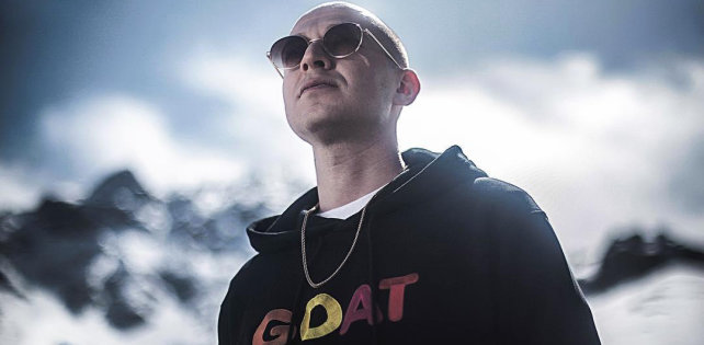 Oxxxymiron «Дело нескольких минут»: слушаем трек на 3 раунд баттла hip-hop.ru