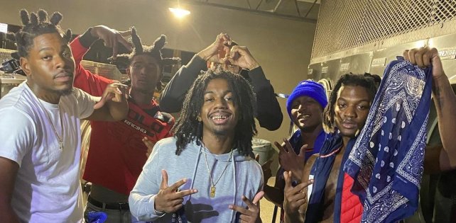 ​Рэпер, работавший в магазине обуви, позвал на студию друзей и затем убил их обоих