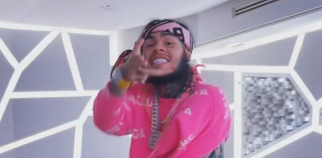 ​Бородатый 6ix9ine зачитал на камеру об убийствах и грабежах, несмотря на судебный запрет