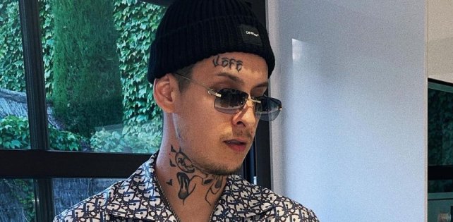 ​Kizaru выпустил трек «Moulin Rouge». Он переносил его несколько раз якобы из-за дорогой обложки