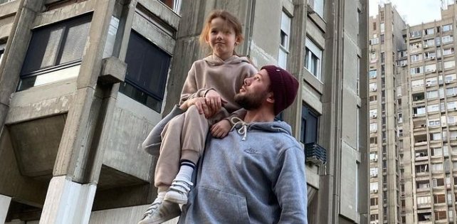 ​В новом треке «Аттестат» Макс Корж засемплировал группу «Бутырка» (Обновлено)