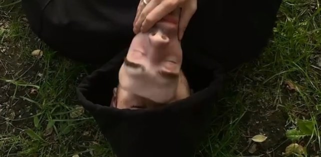 ​«Разве бог — тупой динозавр?»: Хаски выпустил новый трек «Невидимка»