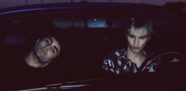 Lizer и MAYOT выпустили совместный трек «Гори». Обновлено: вышел клип 