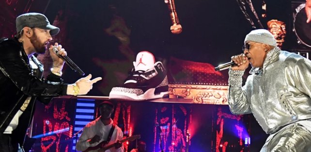 Eminem и Дженнифер Лопес выступили на церемонии включения LL Cool J в Зал славы рок-н-ролла