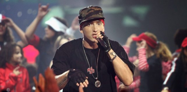 Eminem попадет в Зал славы рок-н-ролла — до этого такой чести удостоились всего 9 рэп-артистов