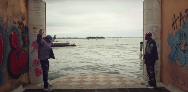 Выступление Chance the Rapper и Joey Bada$$ на BET Awards.