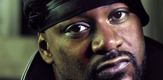 Летние порядки на острове Статен-Айленд от местного резидента Yah Sin и Ghostface Killa в «Bikini Wax».