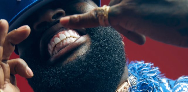 «Улыбка на миллиард» — девиз стоматологии Рика Росса.