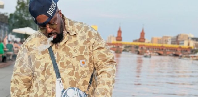 Берлинские эпизоды Smoke DZA — новый трек «Champagne Campaign» и альбом «On My Way To Berlin».