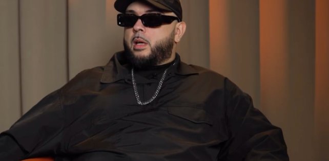 Мистика старых квартир, бифы в Интернете и Ресторатор в разговоре Смоки Мо с Кареном Адамяном.