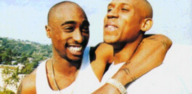 Outlawz скурили прах Тупака