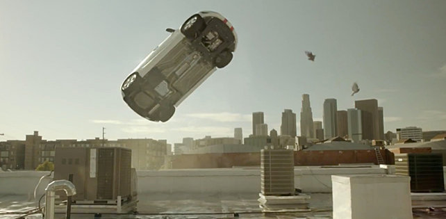 "Сходил за молочком": Teophilus London в рекламе Chevy Sonic 