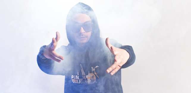 Смоки Мо записал официальную версию "Бабочек" с Глюкозой