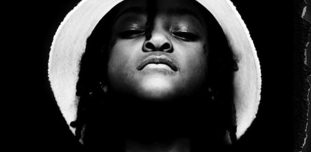 ScHoolboy Q пытается продать свой альбом на улице 