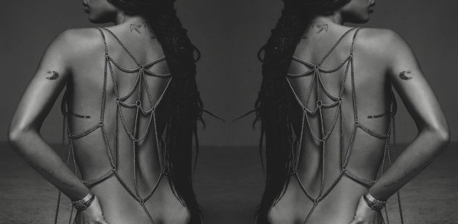 Фотосет дочери Ленни Кравица погорячей снимков вашей Рианны