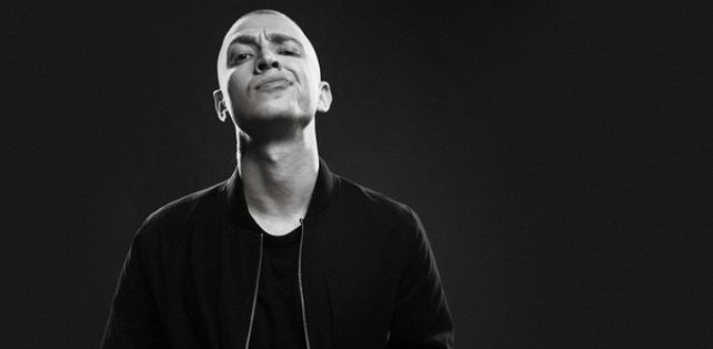 Oxxxymiron звучит в фильме Навального о коррупции