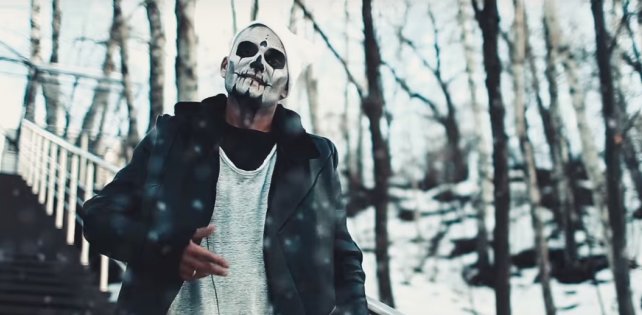 «Вместо суши – гречка, каша вместо роллов»: альтер-эго Dino MC47 показал патриотический клип