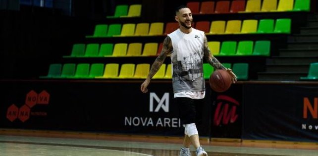 «Каждая твоя игра может закончиться дракой»: L’One о поединке с Ригосом (обновлено)