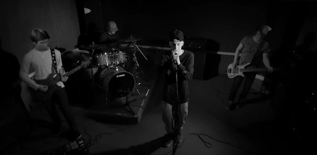 ​Galat исполнил песню «Кобейн» для журнала MAXIM