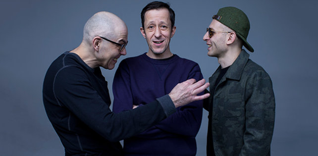 Посмотрите на анализ и визуализацию текстов «Кровостока»