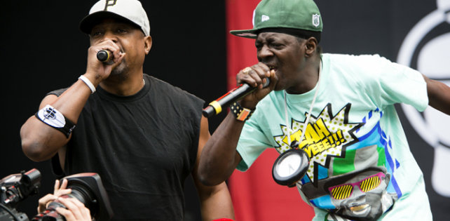 ​Flavor Flav подал в суд на Chuck D и менеджмент Public Enemy за невыплаченные гонорары