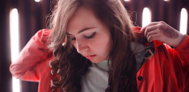 Галат и Mozee Montana встретятся на Версусе