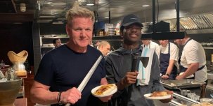 ​Видео дня: Гордон Рамзи готовит панини с Lil Nas X в своем ресторане