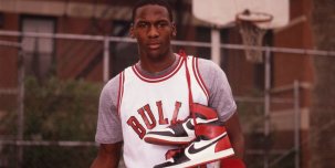 ​Первые кроссовки Майкла Джордана продали с аукциона за рекордные $560 000