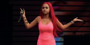 ​Bhab Bhabie попала в реабилитационную клинику. У 17-летней артистки проблемы с таблетками