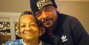 У Snoop Dogg умерла мама: «Спасибо, Господи, что послал мне этого ангела»