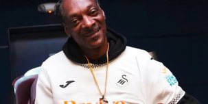 Snoop Dogg стал совладельцем клуба «Суонси» и намекнул на «Улетный транспорт 2». 