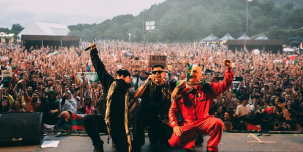 Выступление ирландцев Kneecap отменили на фестивале Sziget, известном как Остров свободы.