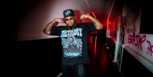 Победная серия клуба НБА «Детройт Пистонс» спровоцировала вирусный успех рэпера Gmac Cash.