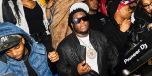 Рождественский энтузиазм Cash Cobain в роли патрона и активиста секси-дрилла.